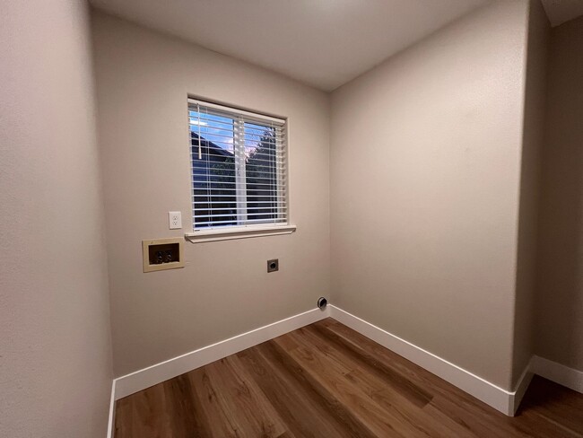 Building Photo - Beautifully Remodeled East Vancouver Two S...