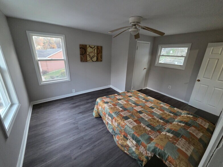 Building Photo - 2259 Potomac Ave