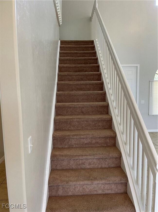 Building Photo - 2533 Deerfield Lake Ct