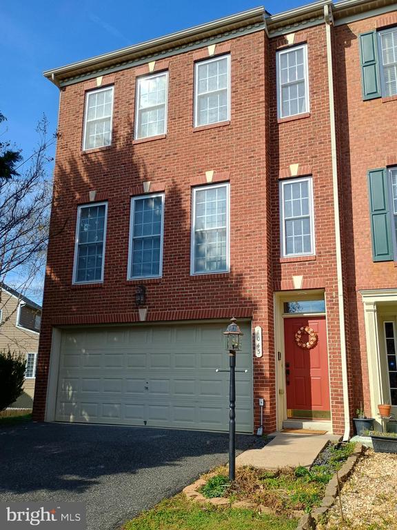 Building Photo - 1043 Hotchkiss Pl