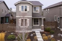 Building Photo - 2860 Yew Park Ln