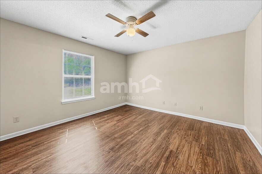 Building Photo - 7315 Cordova Dr