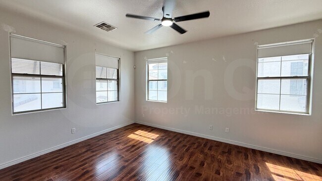 Building Photo - 7506 S 29th Way