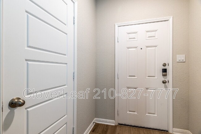 Building Photo - 8339 Runner Rdg