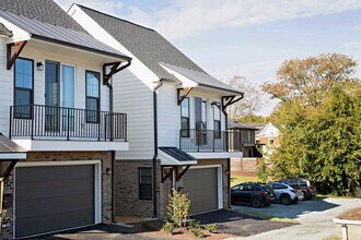 Building Photo - Light-Filled Belmont Apartment With Oversized Garage