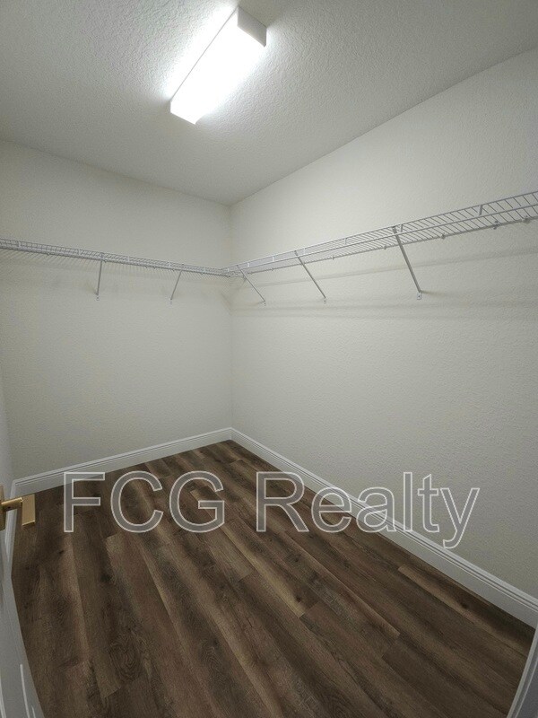 Building Photo - 9900 N Langdon Rd