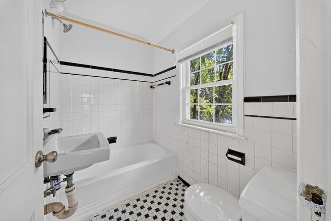 Building Photo - 4336 45th St NW