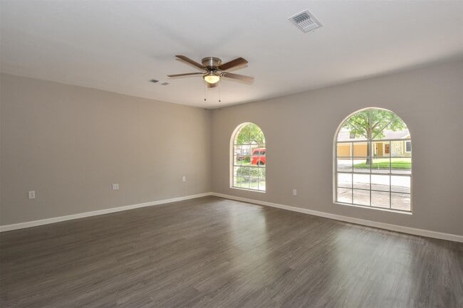 Building Photo - 11719 Murr Way