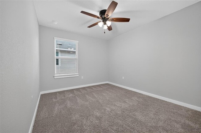 Building Photo - 6904 Pleasanton Pkwy
