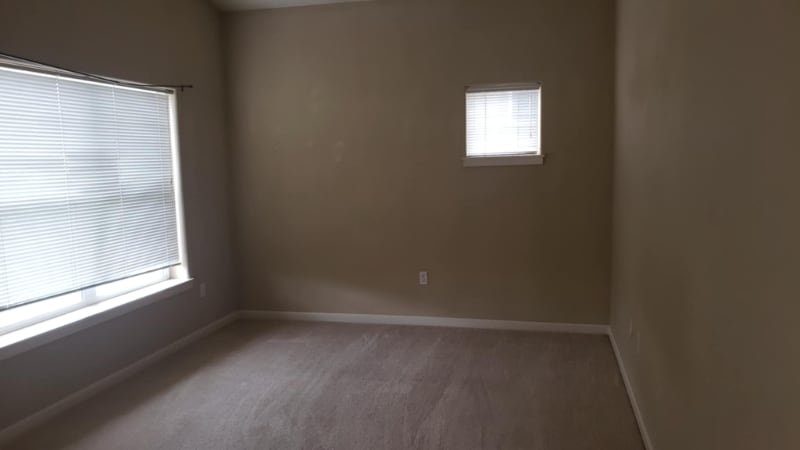 Building Photo - 1130 SW 170th Ave
