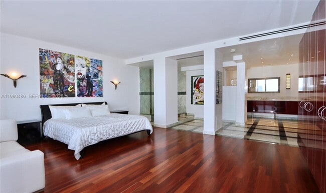 Building Photo - 1000 W Island Blvd