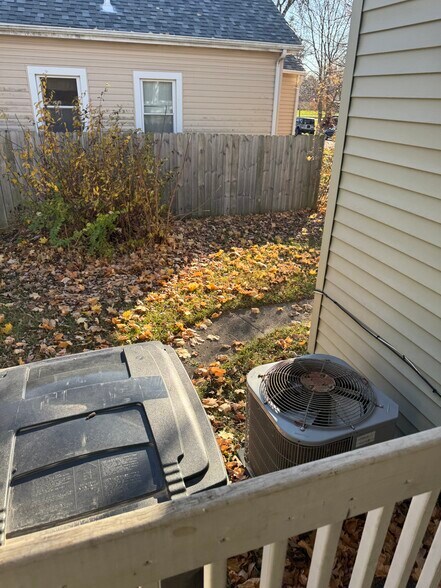 Building Photo - 1832 Franklin Ave