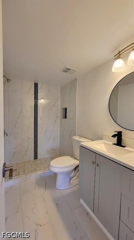 Building Photo - 1064 Villa Dr
