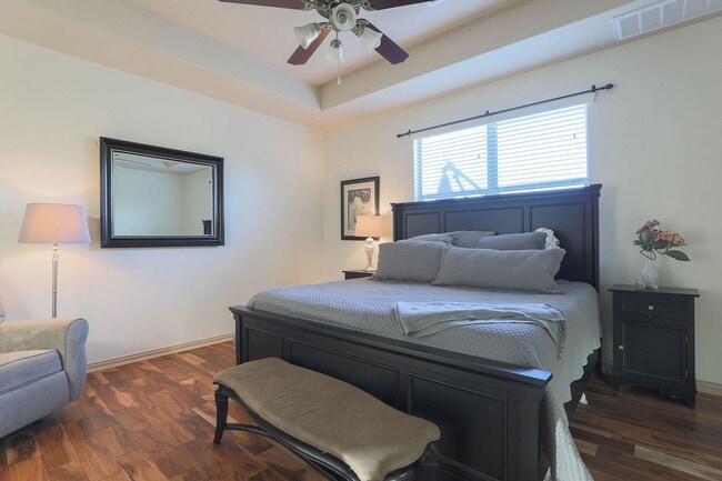 Building Photo - 2300 Dovetail St