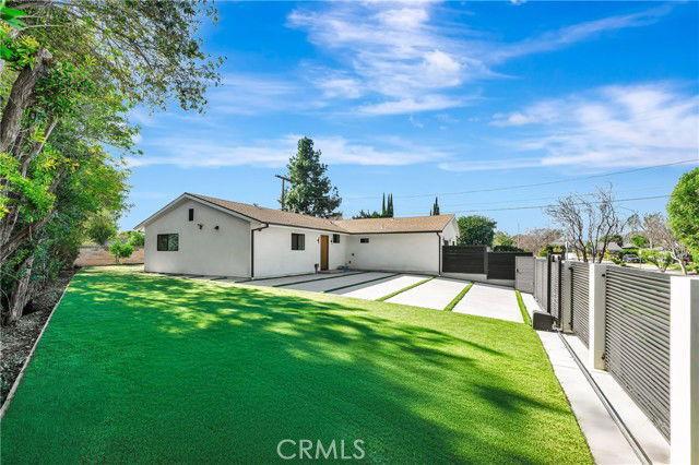 Building Photo - 22500 Baltar St