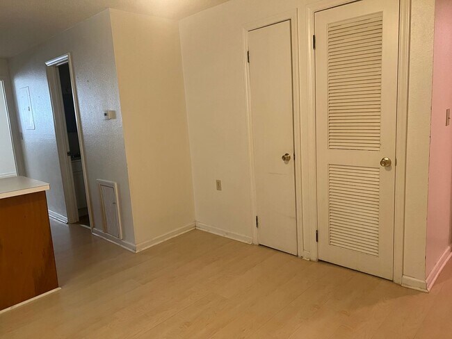 Interior Photo - Ararat Apartments