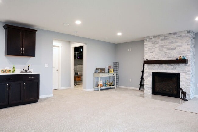 Building Photo - Impressive Walk-Out Rambler in Lake Elmo!