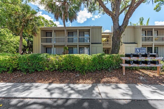 Building Photo - 2232 Bahia Vista St