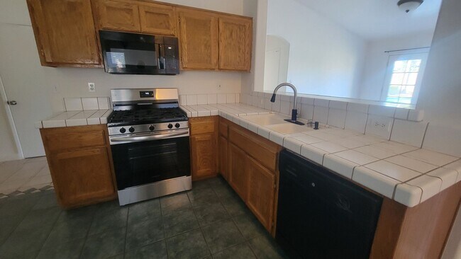 Building Photo - 8315 Mossrock Dr