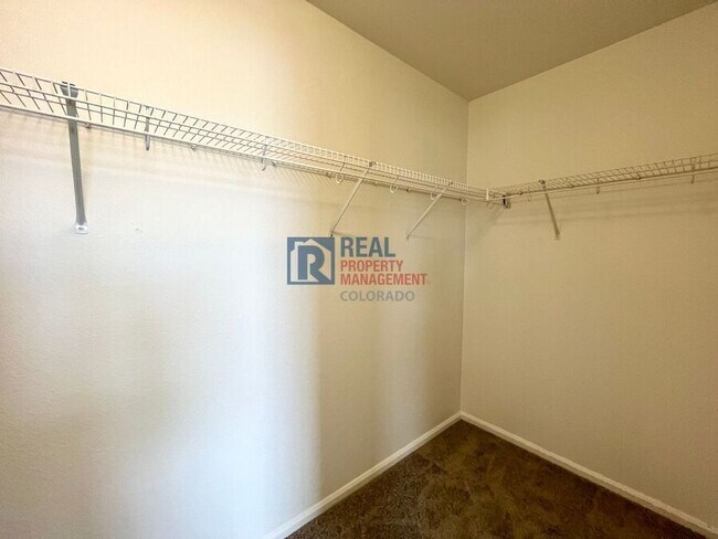 Building Photo - 16453 E Phillips Dr