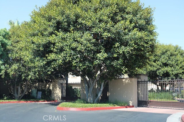 Building Photo - 255 E Santa Fe Ct