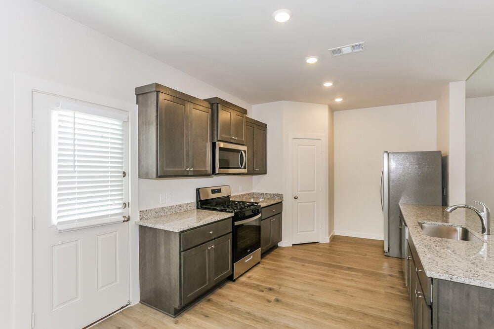 Building Photo - 208 Julian Davis Dr