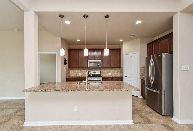 Building Photo - 20707 Waterfall Rain Ct