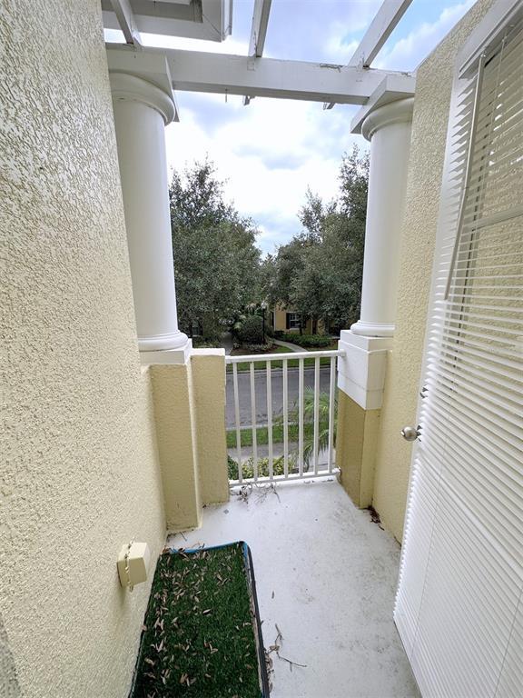 Building Photo - 7561 Tamarind Ave