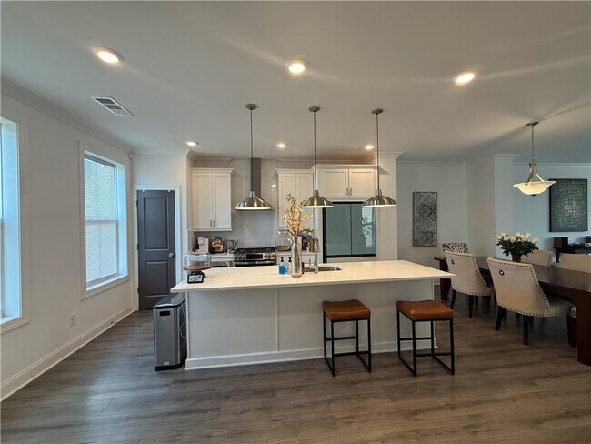 Building Photo - 3304 Angora Aly