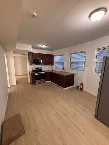 Building Photo - 60 S 12th St