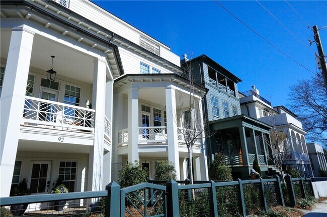 Building Photo - 96 Sheridan Dr NE