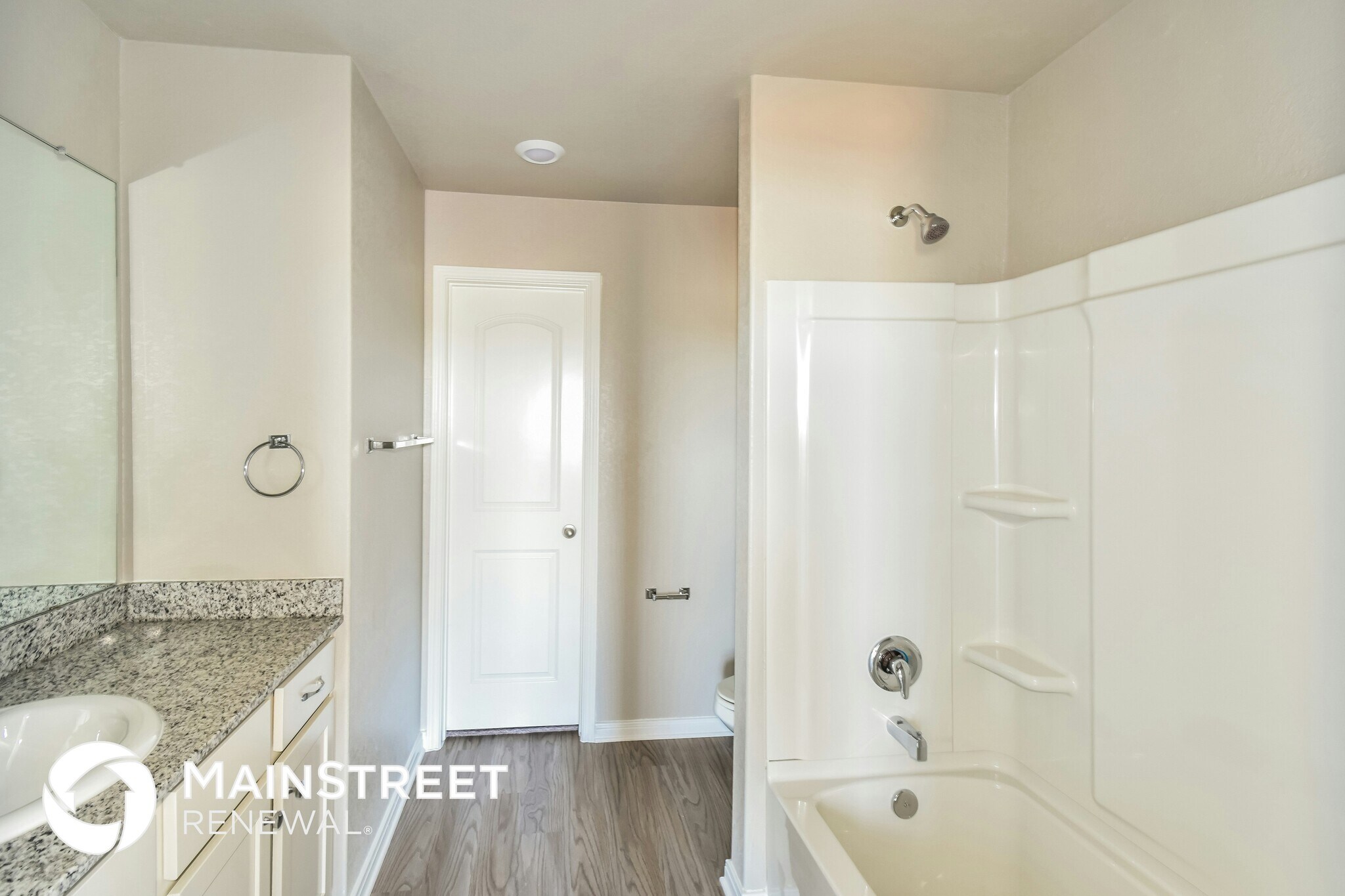 Building Photo - 3223 Begonia Bend