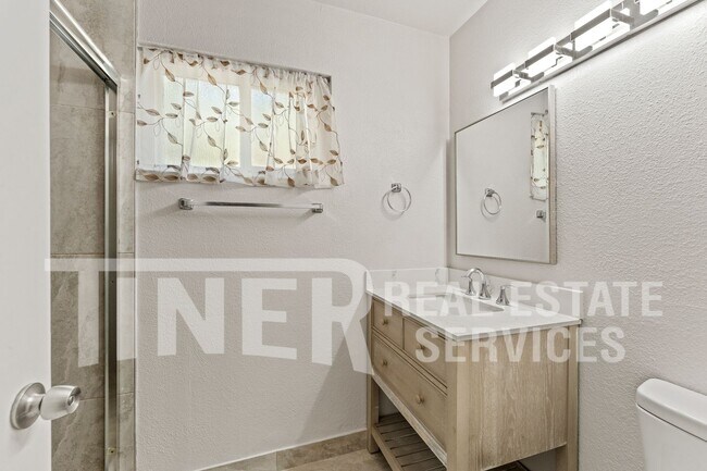 Building Photo - 2771 Wissemann Dr