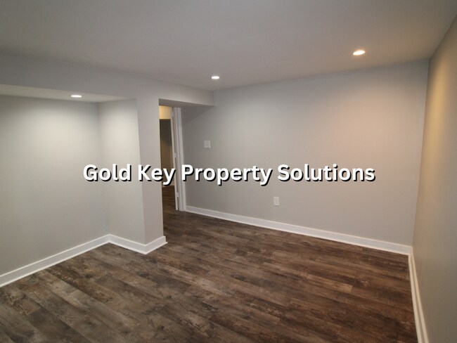 Building Photo - 2633 Main St