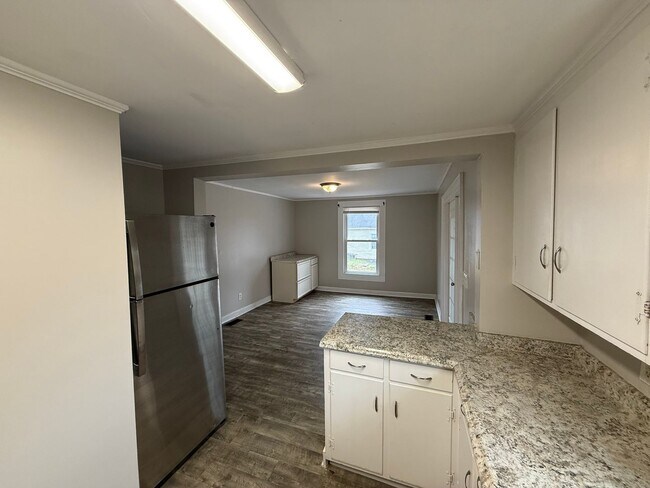 Building Photo - Charming Historic 3 Bedroom Home in the Heart of Stanley NC