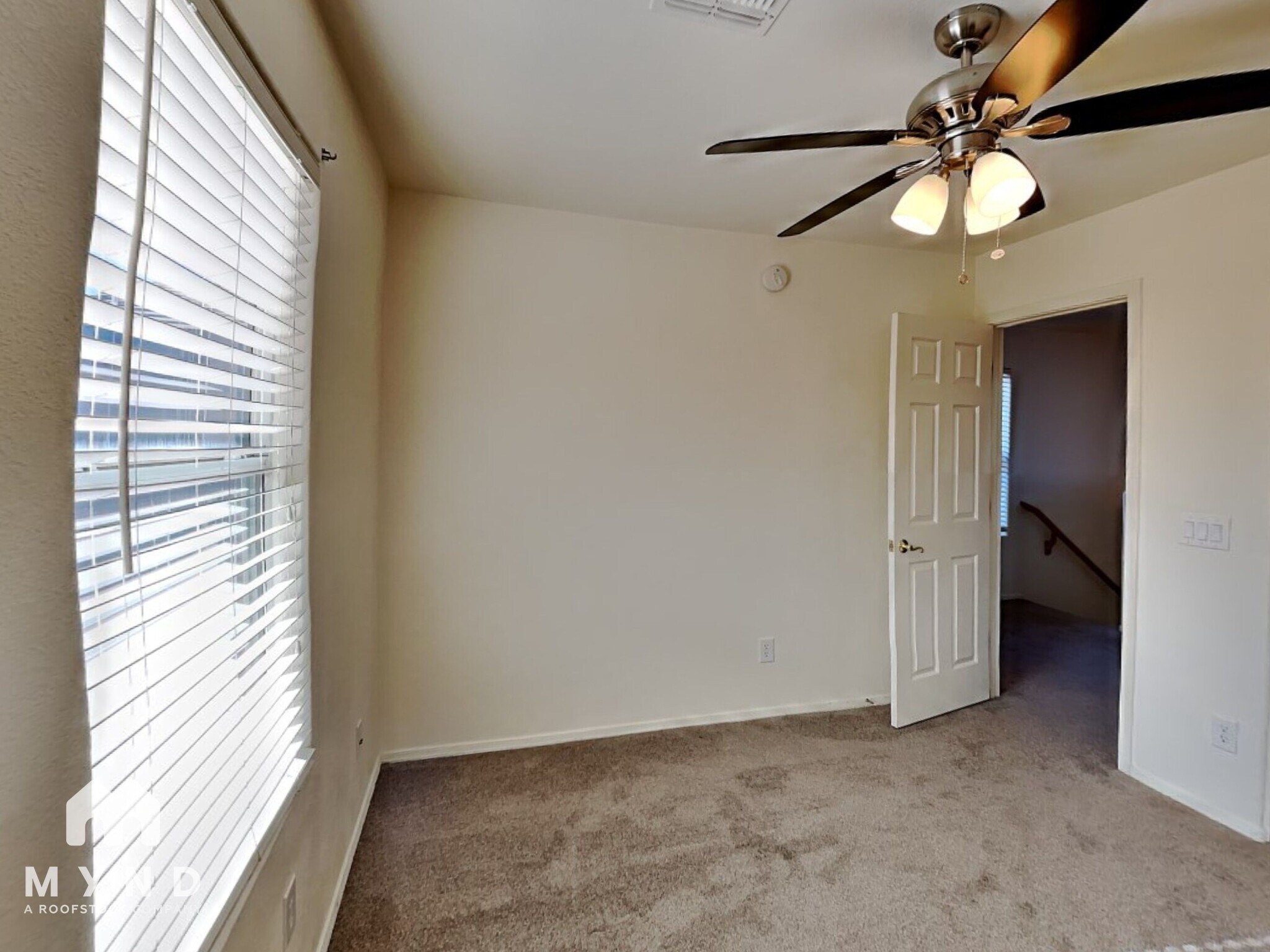 Building Photo - 4230 E Deer Dancer Way