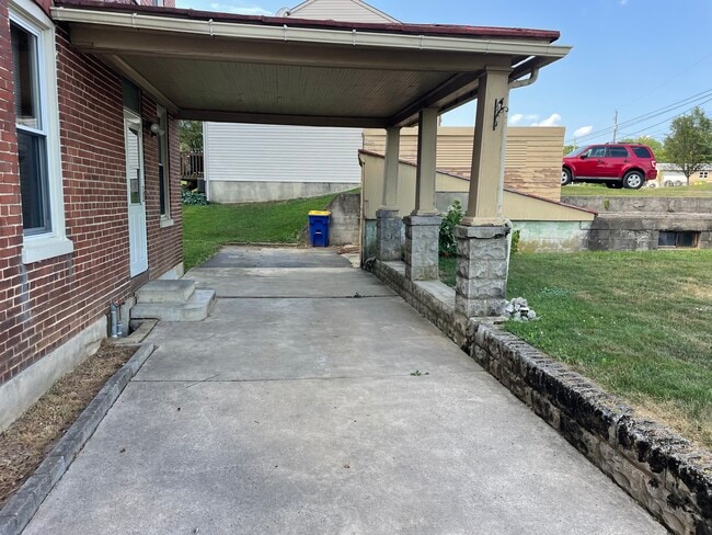 Carport/ Shed - 1380 Diamond Station Rd