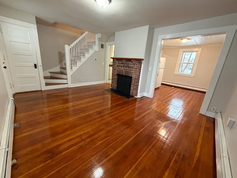 Building Photo - 34 Grand Ave