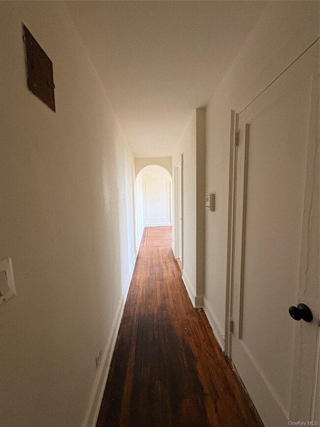 Building Photo - 30 Locust Hill Ave