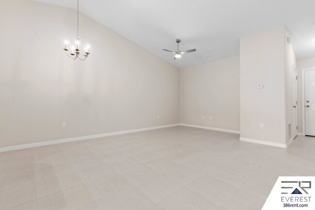 Building Photo - 34 Rosepetal Ln