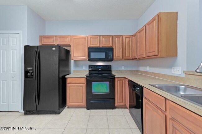 Building Photo - 631 Scrub Jay Dr