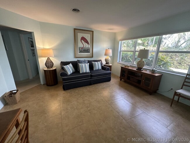 Building Photo - 308 Inlet Way