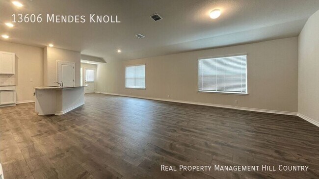 Building Photo - 13606 Mendes Knl