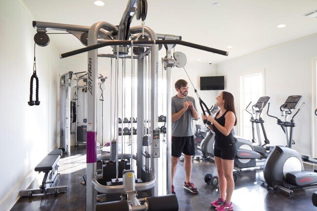 Building Photo - Luxury Townhome in Preserve at Harveston! ...