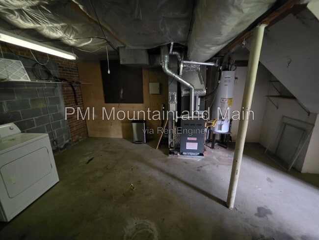 Building Photo - 4 Erwin Dr