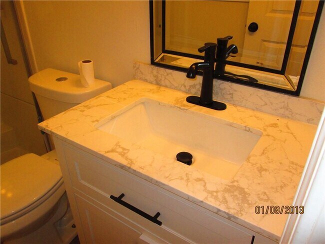 Building Photo - 6712 Ivy Log Dr SW