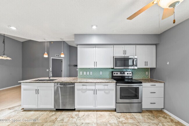 Building Photo - 1303 Cypress Bend Cir