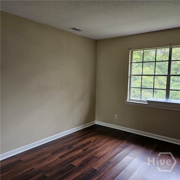 Building Photo - 4407 Caroline Dr