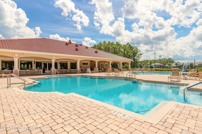 Building Photo - 1442 Areca Palm Dr