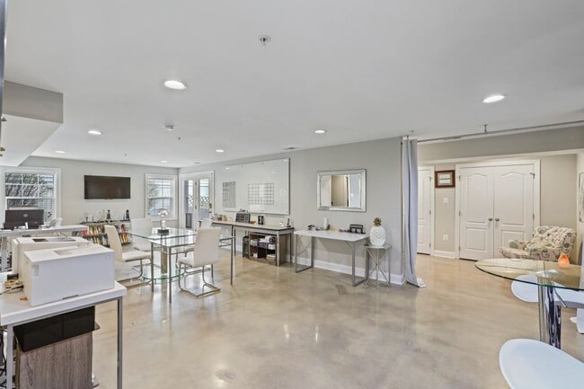 Building Photo - 1412 Musgrove Alley